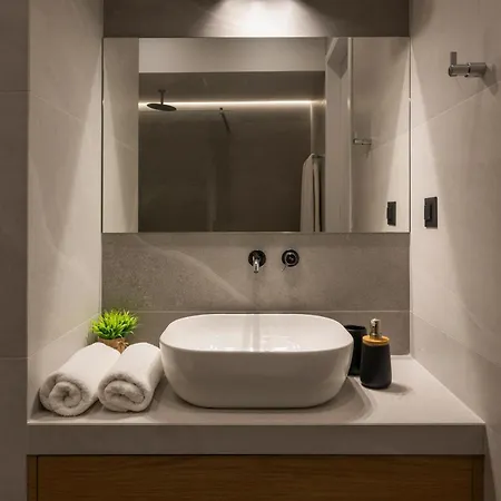 Amara Local Experience Apartment